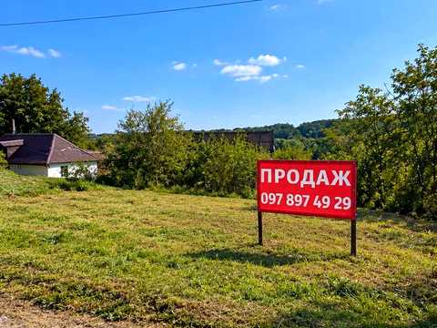 ділянка за адресою с. Барахти, 