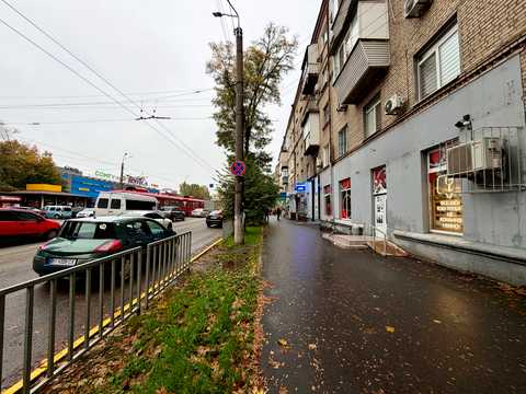 комерційна за адресою Дніпро, Аеропортівська вул., 1