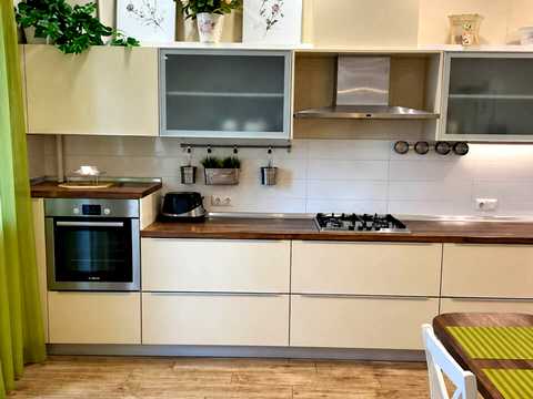 квартира по адресу Героев Крут ул., 3