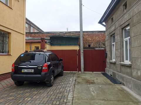 квартира за адресою Василя Бобинського вул., 10