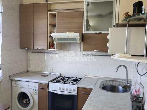 квартира за адресою Нескорених вул. (Героїв Праці), 12д