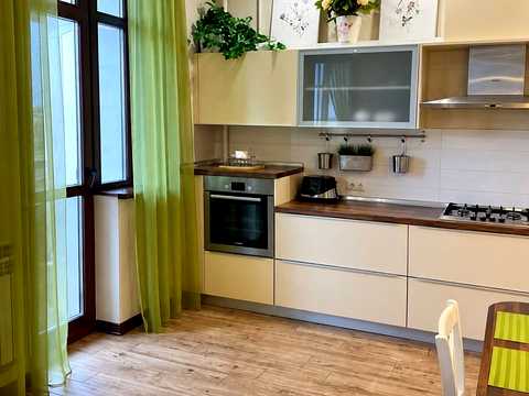 квартира по адресу Героев Крут ул., 3