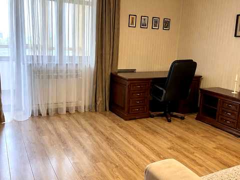 квартира по адресу Героев Крут ул., 3