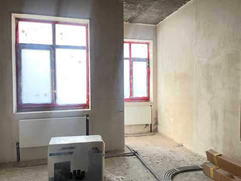 комерційна за адресою Тополина вул., 1-Б