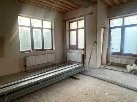 комерційна за адресою Тополина вул., 1-Б