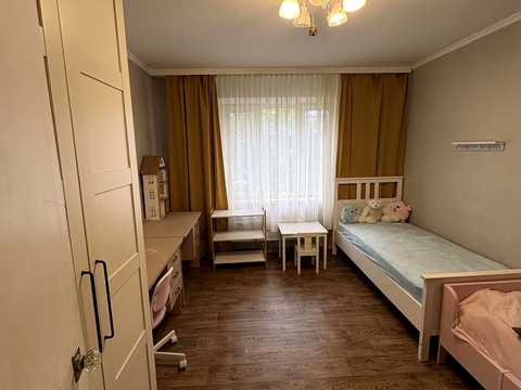 квартира за адресою Академіка Глушкова просп., 12