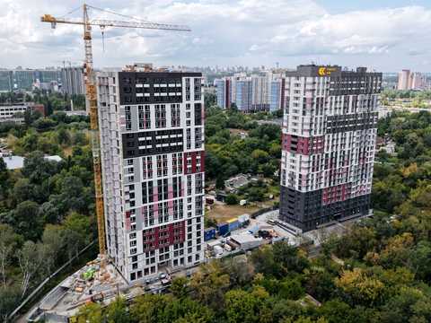 комерційна за адресою Тепловозна вул., 28
