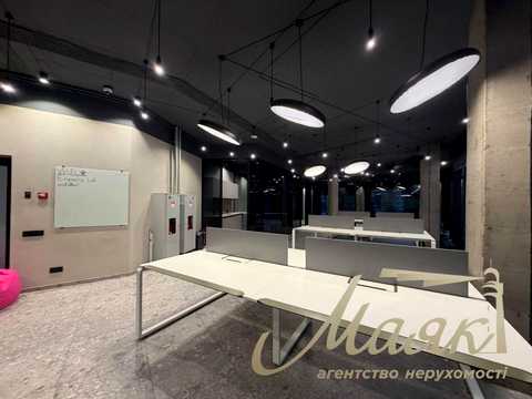 коммерческая по адресу Евгения Коновальца ул. (Щорса), 36Д