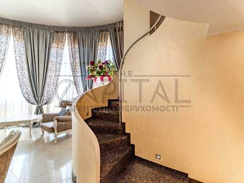 квартира по адресу Старонаводницкая ул., 13