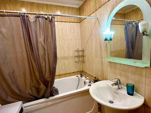 квартира за адресою Дніпровська набережна вул., 26-А