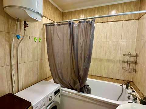 квартира за адресою Дніпровська набережна вул., 26-А