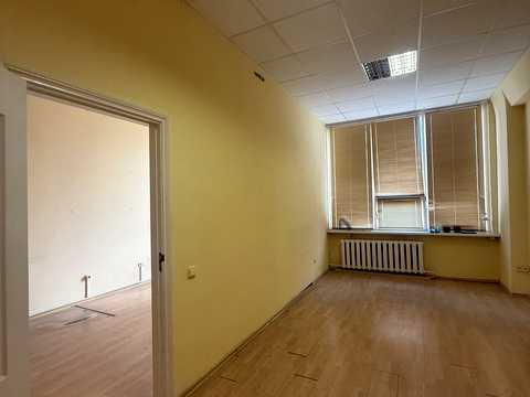 коммерческая по адресу Георгія Нарбута просп. (Визволителів), 3