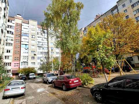 квартира за адресою 24 Серпня вул., 9