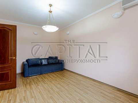 дом по адресу с. Белогородка, Чорнобильська, 19