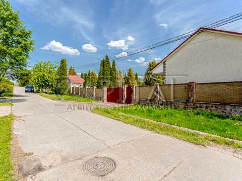 дом по адресу с. Белогородка, Чорнобильська, 19