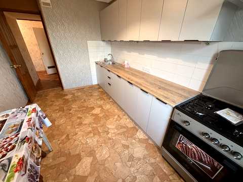 квартира за адресою Ревуцького вул., 17-Б