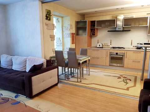 квартира по адресу Хмельницкая ул., 10
