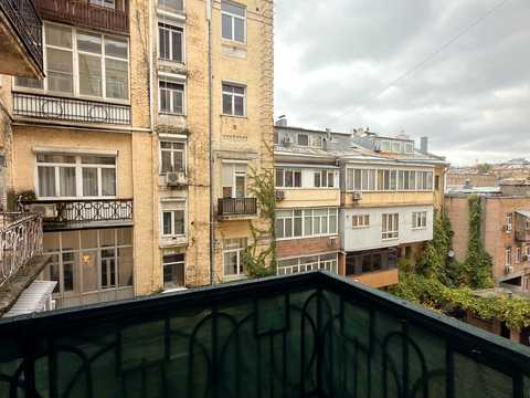 квартира по адресу Евгения Чикаленко ул. (Пушкінська), 21