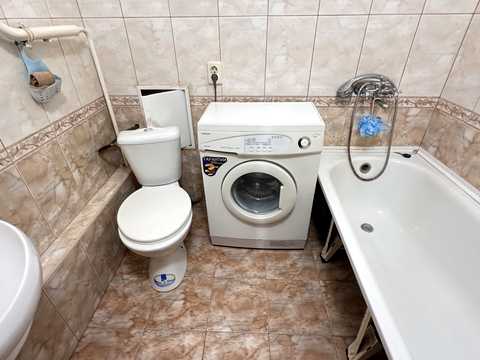 квартира за адресою Кам'янецька вул., 157