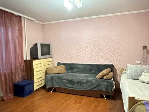 квартира за адресою Кам'янецька вул., 157