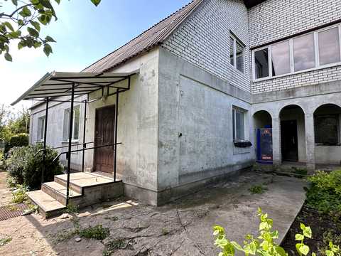 дом по адресу Центральна, 40