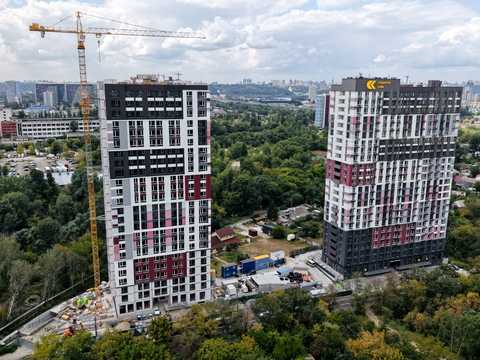 комерційна за адресою Тепловозна вул., 28