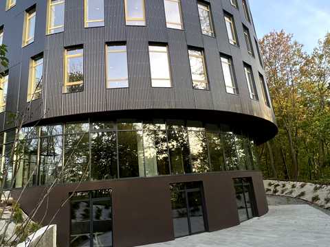 комерційна за адресою Пасічна вул., 22
