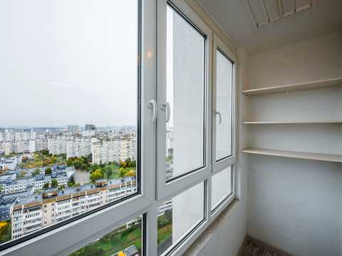 квартира за адресою Драгоманова вул., 10