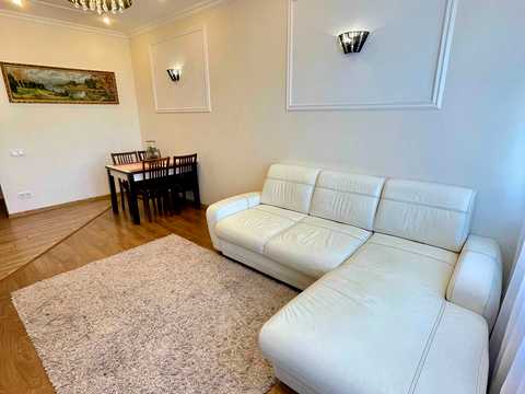 квартира за адресою Дмитрівська вул., 82