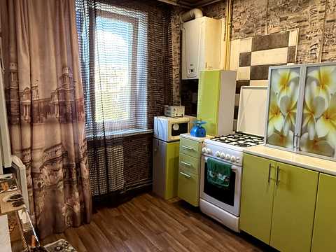 квартира за адресою Будівельників бульв., 51