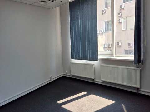 комерційна за адресою Фізкультури вул., 30в