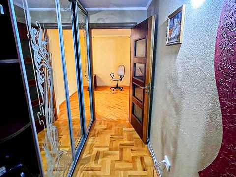 квартира по адресу Золотогорская ул., 3