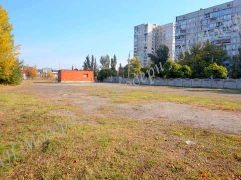 паркомісце за адресою Барабашова вул., 7