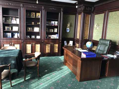 комерційна за адресою Антоновича вул. (Горького), 33в