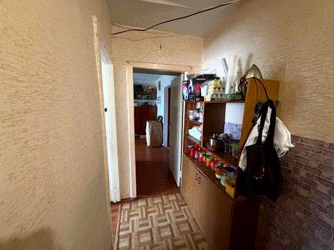 квартира за адресою Навроцького вул., 15