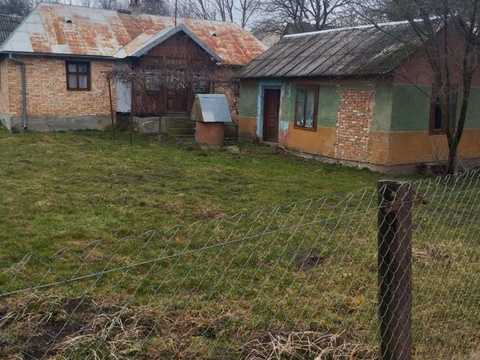 будинок за адресою с. Ракобовти, Низинна