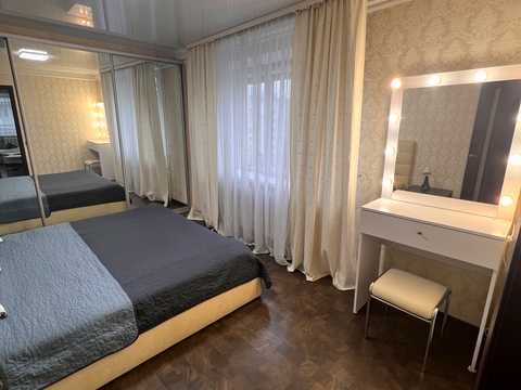 квартира по адресу Леси Украинки бульв., 5