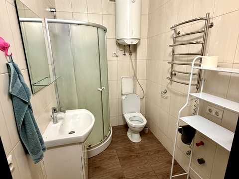 квартира за адресою Вахтанга Кікабідзе вул. (Булгакова), (Будинок)