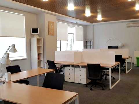 комерційна за адресою Антоновича вул. (Горького), 33в