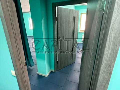 коммерческая по адресу Юрія Кондратюка ул., 1