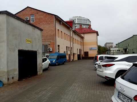 коммерческая по адресу Бузковая ул., 2