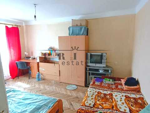 квартира по адресу Івана Микитенка ул., 7-В