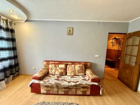 квартира за адресою Євгена Патона вул., 2