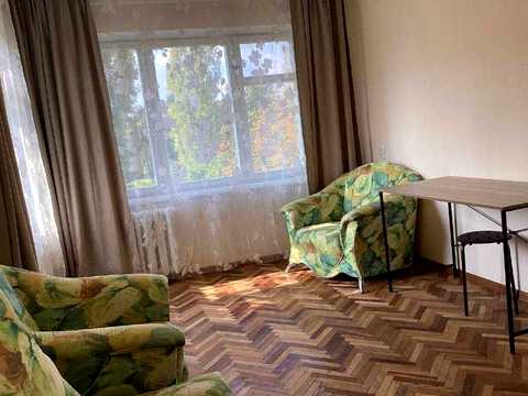 квартира по адресу Строителей ул., 9