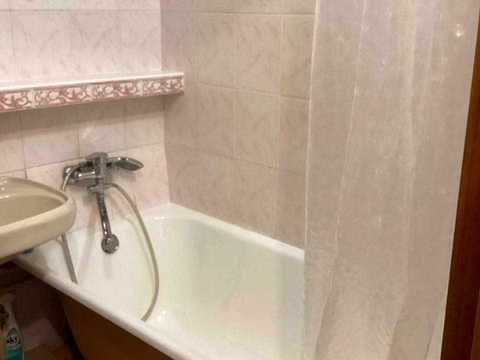 квартира по адресу Строителей ул., 9