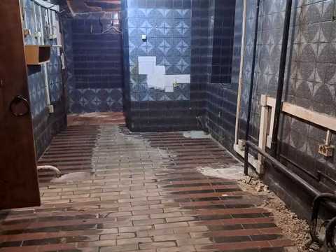 комерційна за адресою Антоновича вул. (Горького), 32
