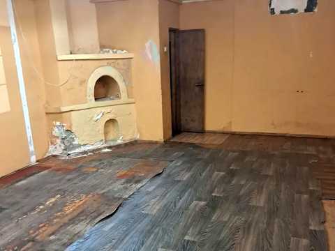 комерційна за адресою Антоновича вул. (Горького), 32