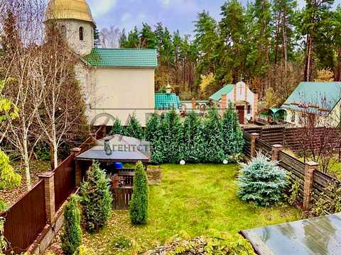 будинок за адресою Ягідна вул.
