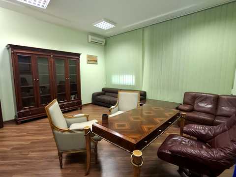 комерційна за адресою Шовковична вул., 32/34