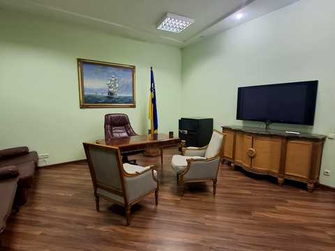 комерційна за адресою Шовковична вул., 32/34